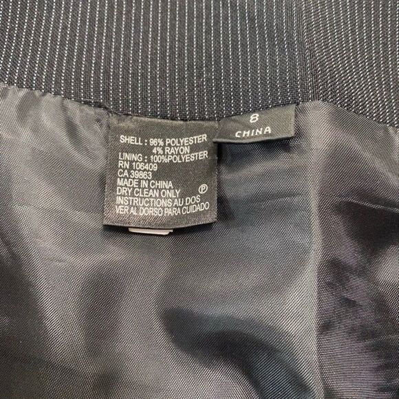 TAHARI Skirt Narrow Pinstripe A-line Slightly Flared Sz 8 Corpcore Work Office - Picture 7 of 11